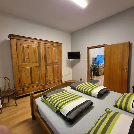 Ehemaliges Winzerhaus كوتشيم